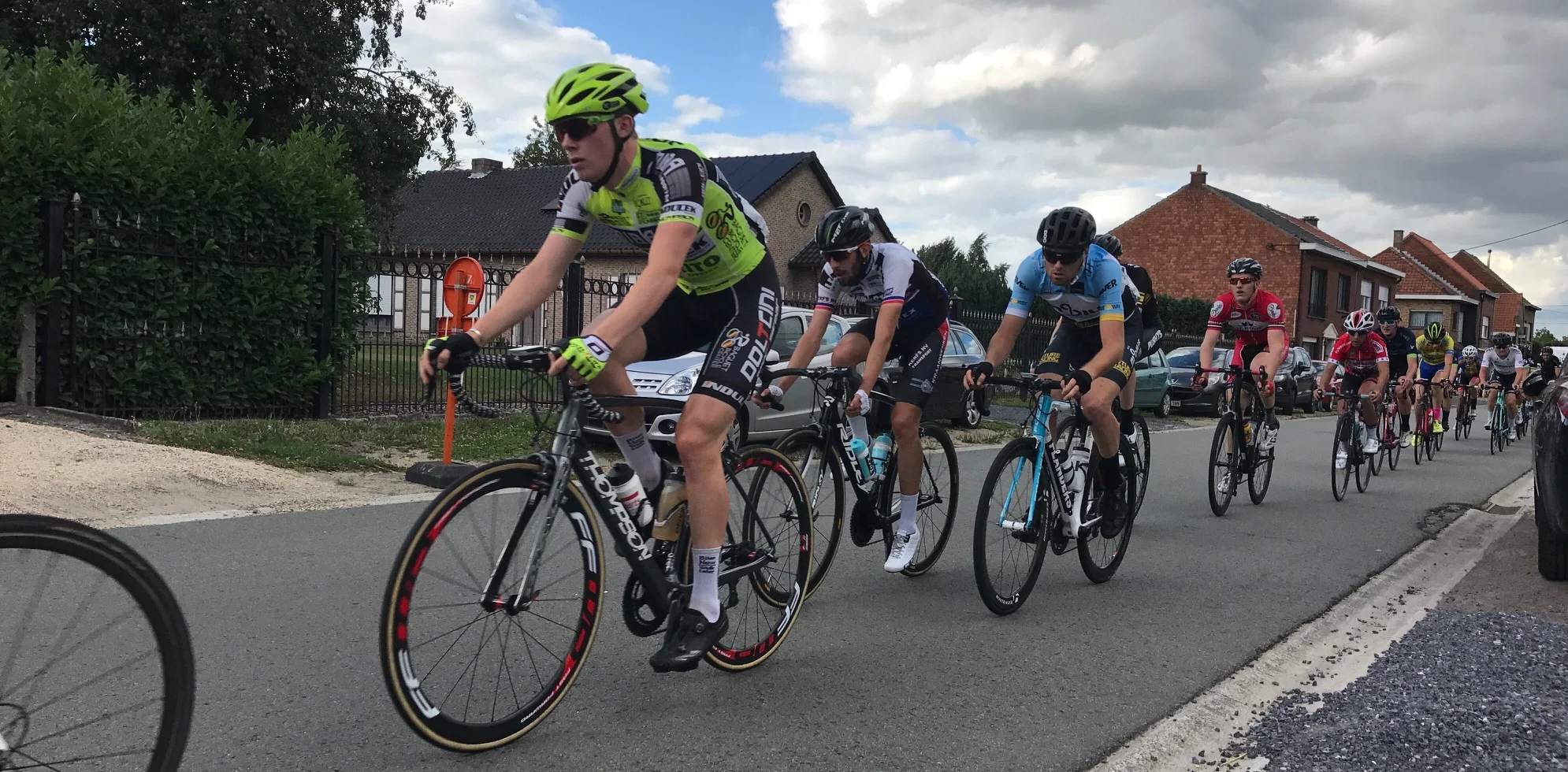 Zelzate 17 - The peloton split after 45k and Peter (in blue) made the front group. What looked like a very promising move faded when some teams stopped working and the front group grew to 35 in number as small groups bridged across. In the final bunch kick Peter finished 18th.