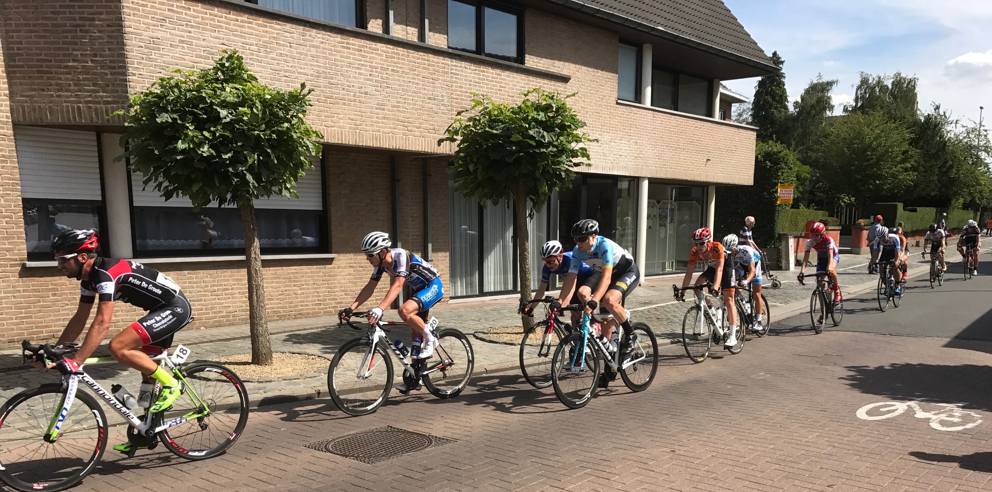 Rumbeke 17 - A typical Belgian 'urban' kermesse (more like a criterium) through the local streets of Rumbeke (24 laps of 4.6k). Peter (light blue jersey above) was prominent all day and got in the break of the day and things looked very promising for a top 5 result ... then 5 riders slipped off the front. The final outcome was the best result to date with a fine 7th but the day promised an even higher result. 
