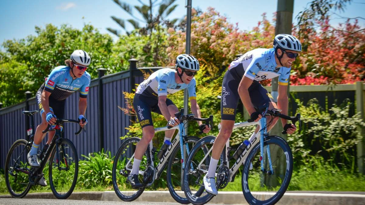 Tour of Tasmania 17 - Peter Livingstone (BiciSport Mobius) on the charge in Stage 1