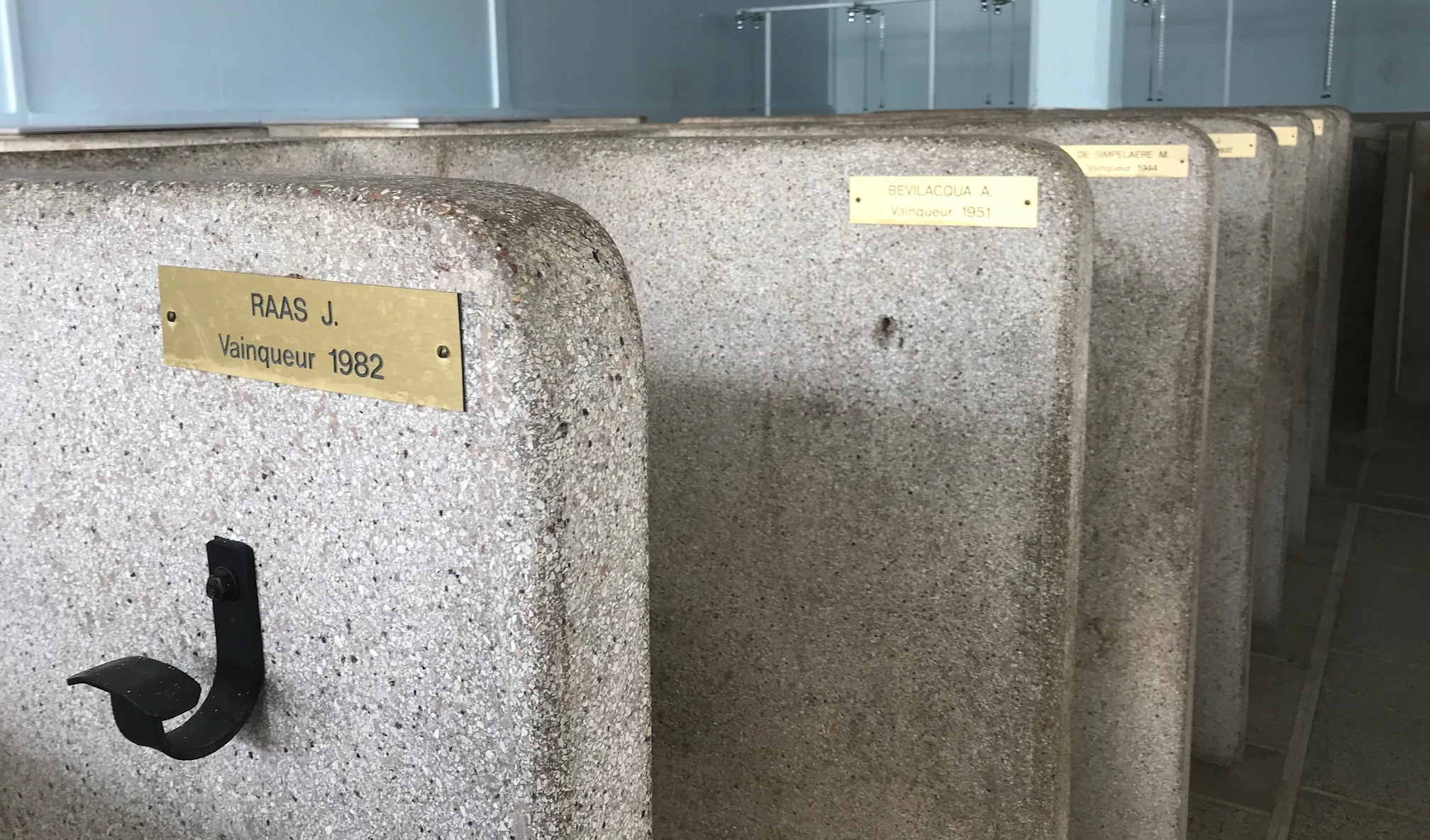 BiciSport in Flanders 18 @ 29 Mar - the Roubaix shower block is a walk down memory lane