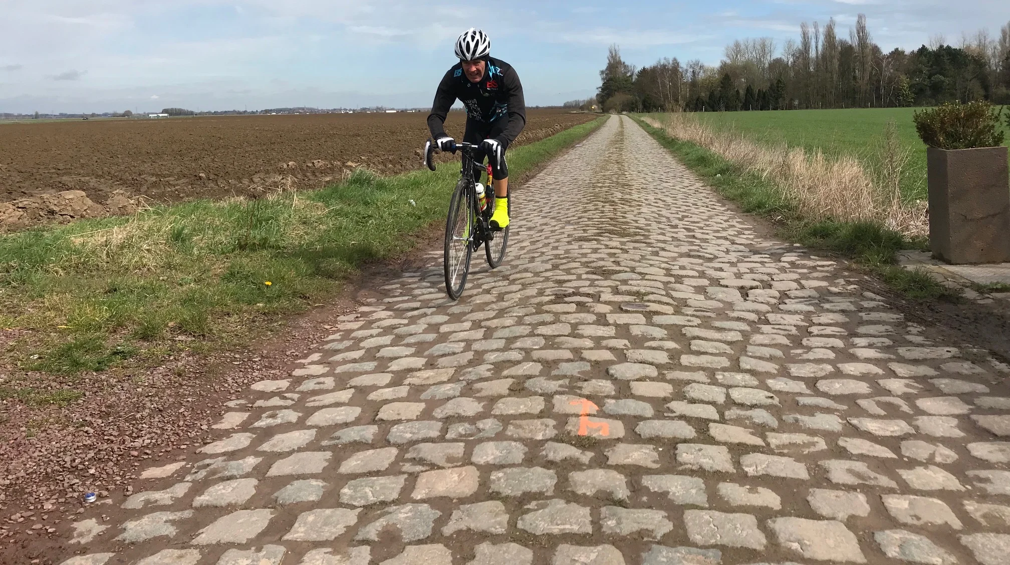 BiciSport in Flanders 18 @ 3 Apr - Mike Lawson on the Carrefour De L'Arbre cobbles