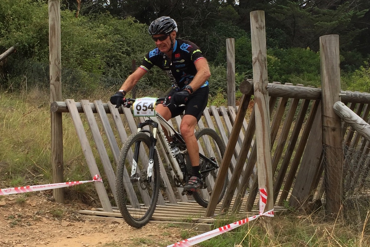 Mike Lawson (BiciSport Master) continues to dominate the National Cyclocross Series