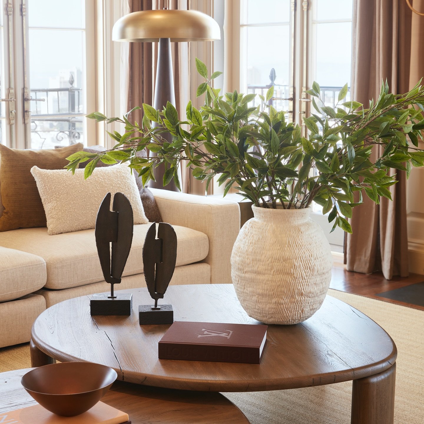 OPEN TUESDAY 9/3 // 2006 Washington #10 // 10am - 1pm

Join us tomorrow for a Tuesday Tour to remember. On tour for the first time in nearly two decades, 2006 Washington #10, the Crown Jewel Apartment of Pacific Heights. Proudly presented in partners