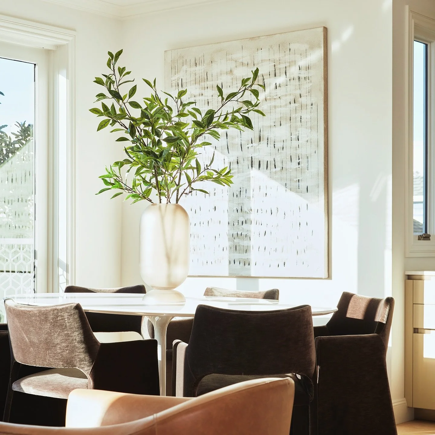 Wishing you a table set with style this holiday season. This year, our thoughts turn gratefully to those who make our progress possible. It is in this spirit that we say thank you for your continued support and collaboration.