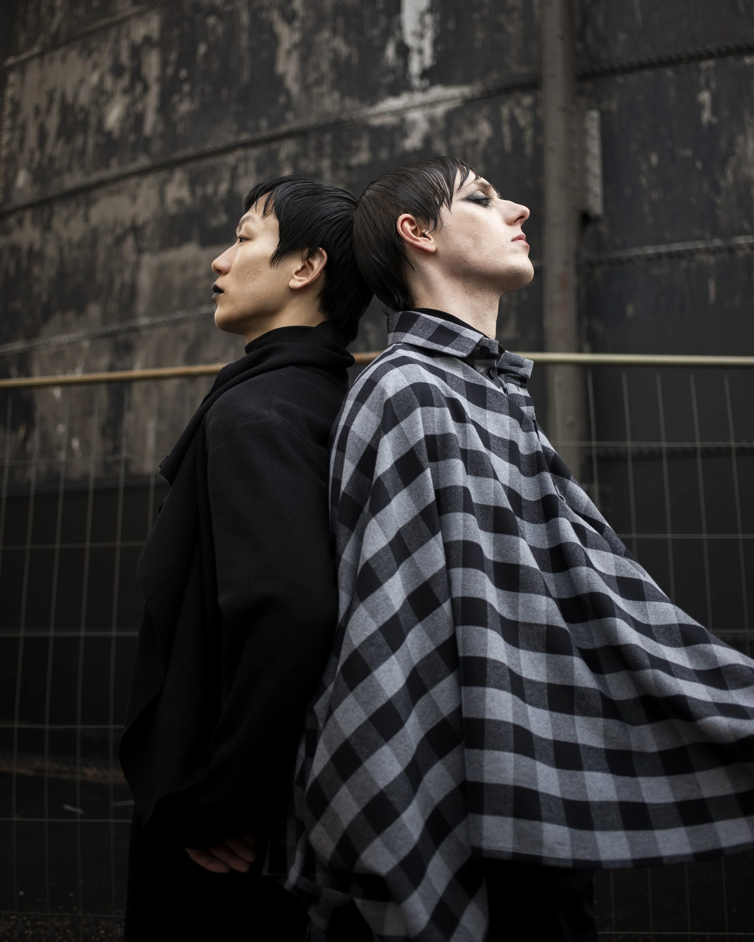   Halla Wool cardigan  &amp;  Waves Ruutu shirt/cape  