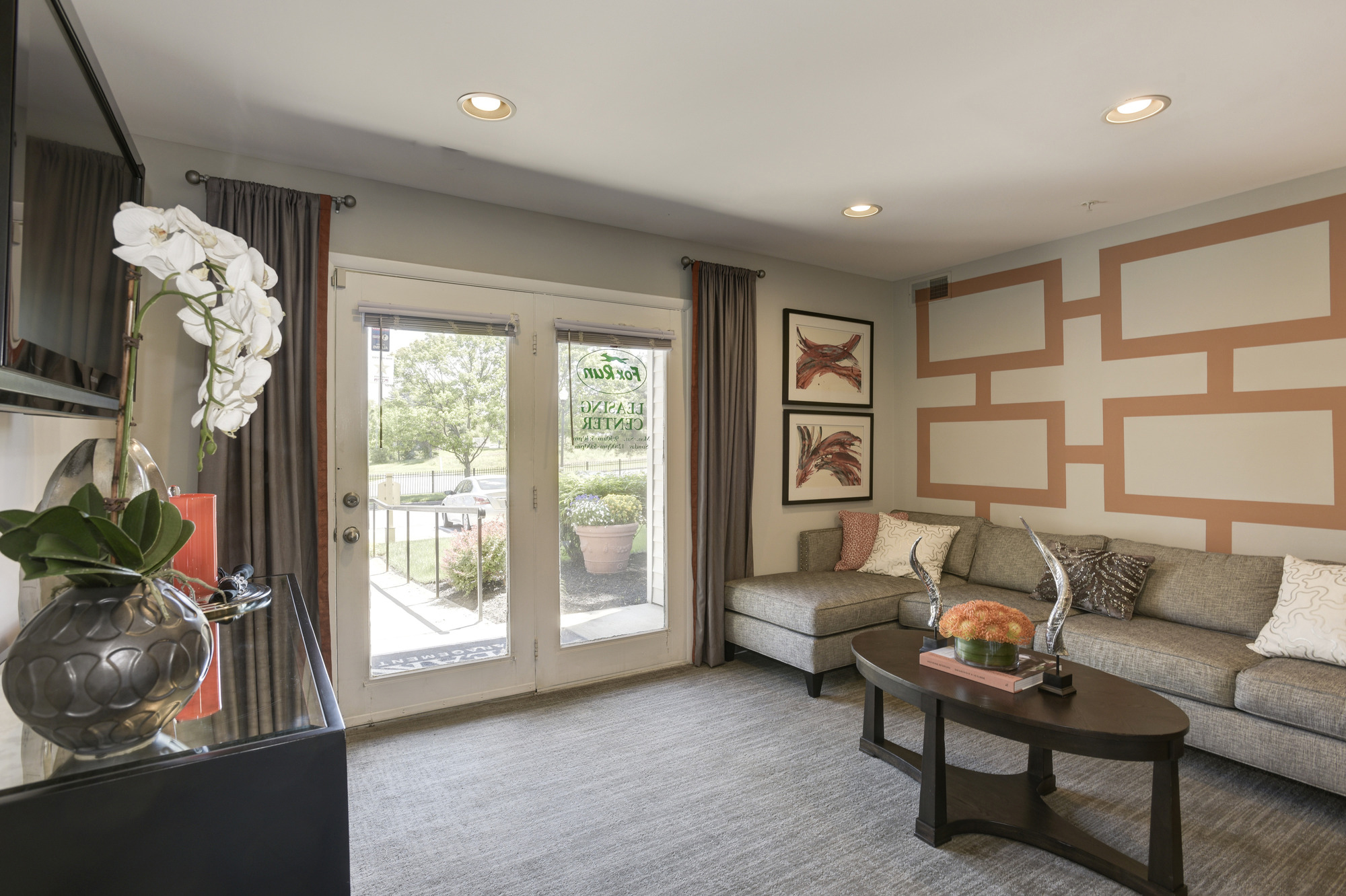 Living Area at Fox Run Apartments in Edgewood, MD
