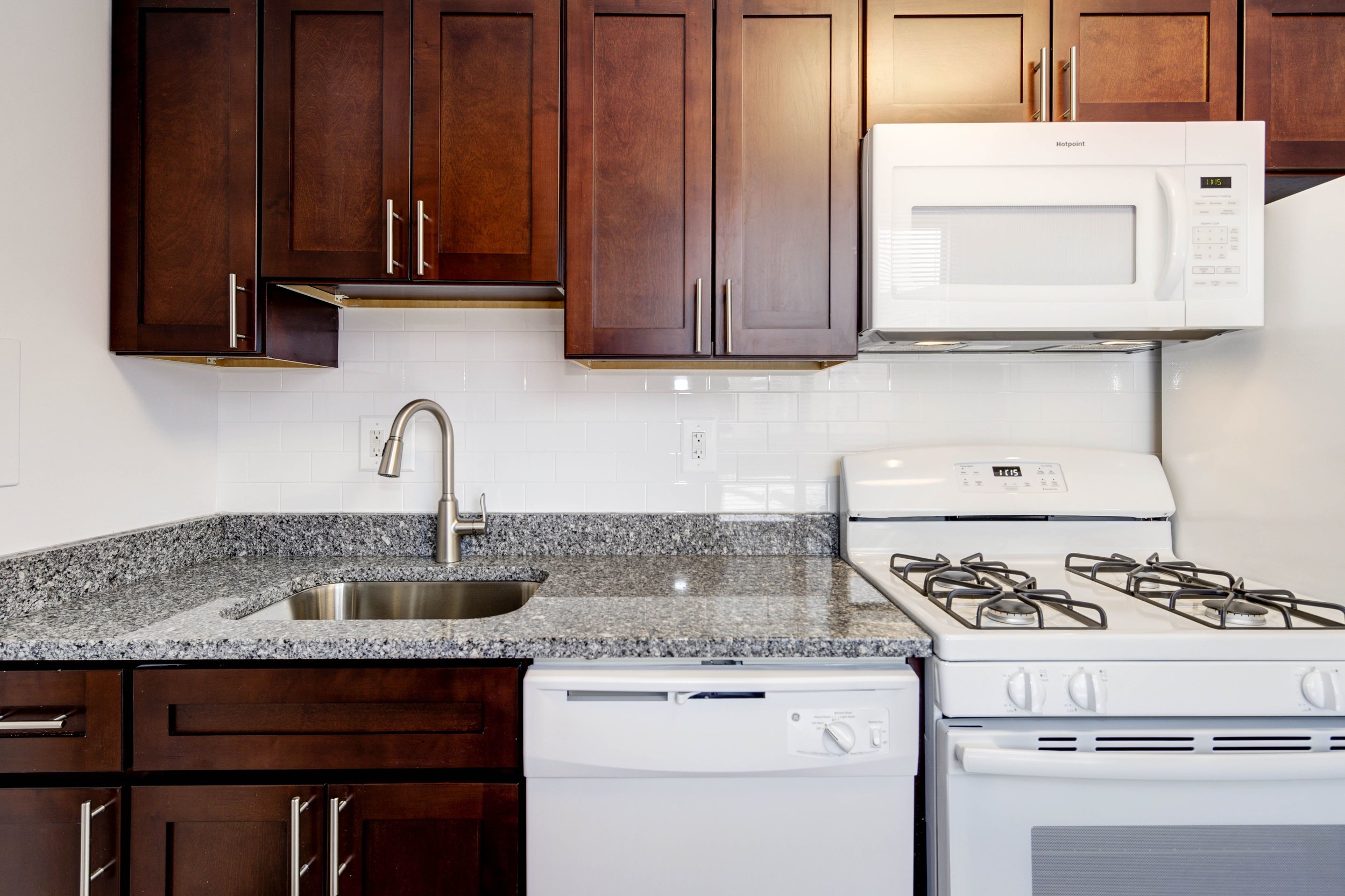 Renovated Apartment - Kitchen 2.jpg
