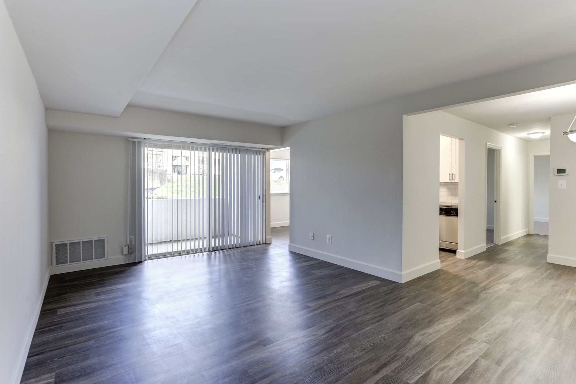 Satyr Hill Apartments in Parkville, MD - Living Areas