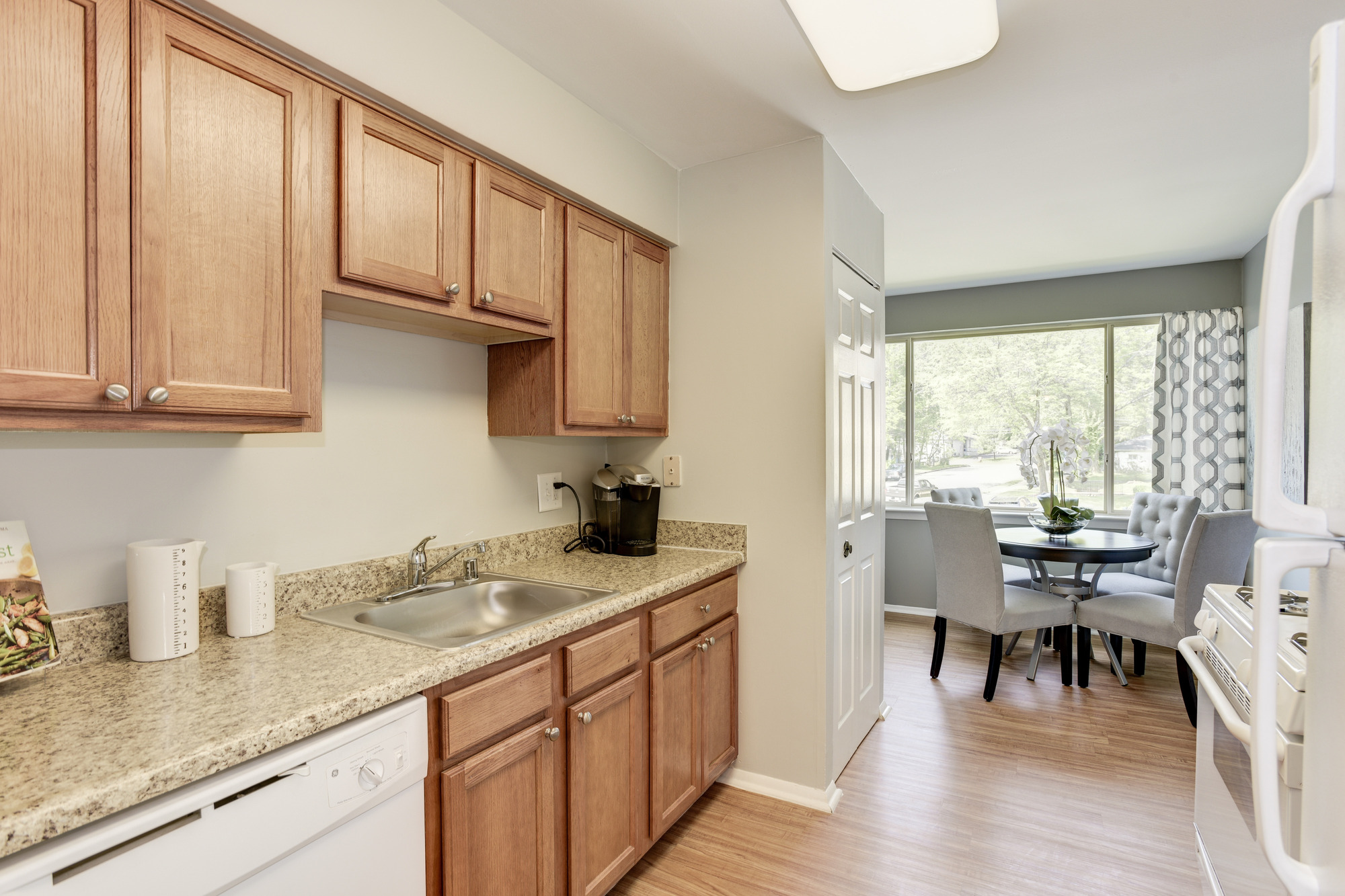Satyr Hill Apartments in Parkville, MD - Updated Kitchen