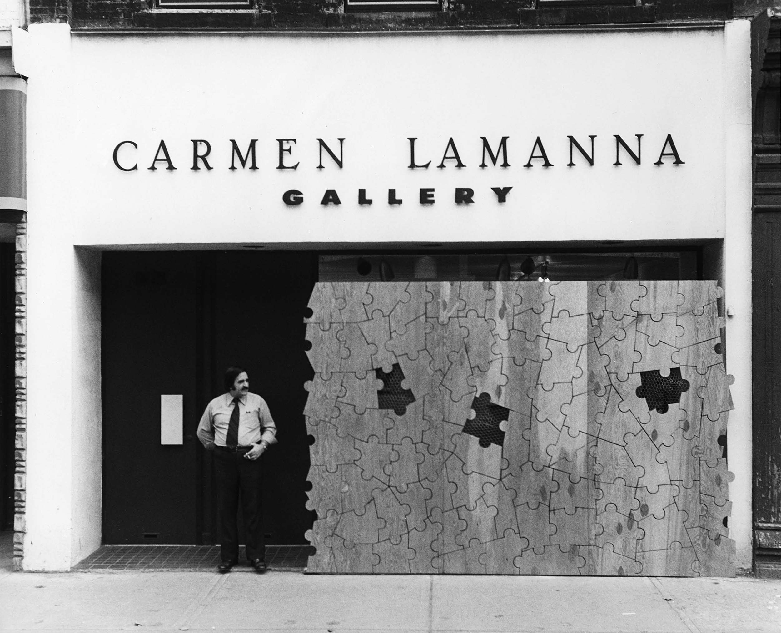 General Idea, The Hoarding , Going thru the Notions , 1975; courtesy General Idea and the Estate of Carmen Lamanna; photo: Henk Visser