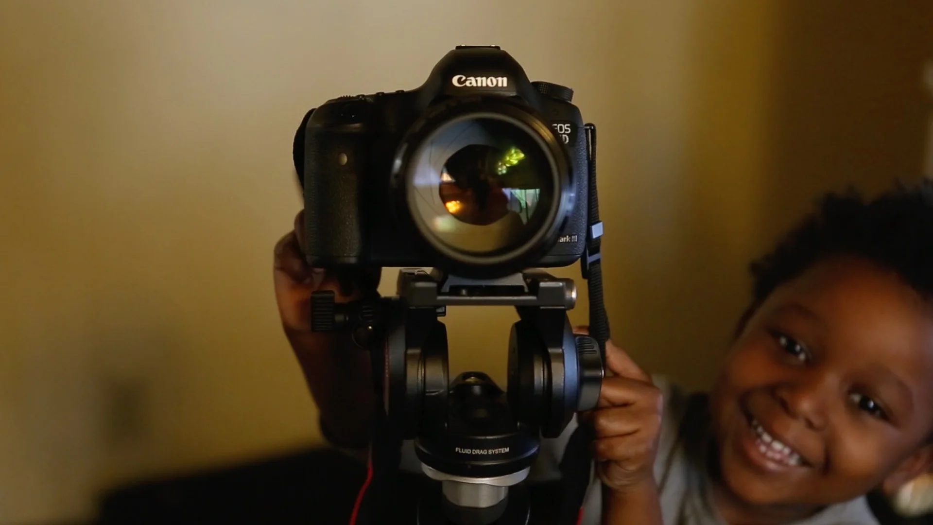 Donovan - Camera.jpg