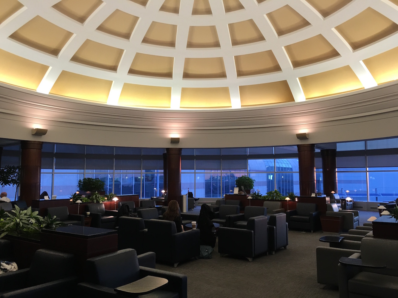 The American Airlines Admirals Club at the Charlotte Douglas International Airport (CLT) in Charlotte, NC is instantly recognizable thanks to its elegant rotunda.