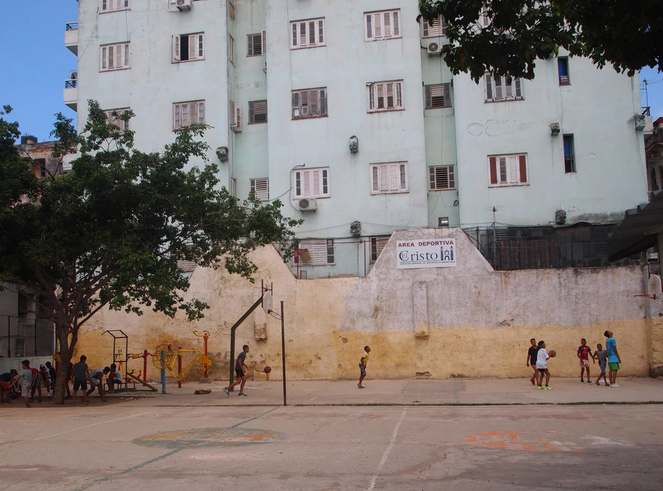 Cuba-Havana-Kids-Basketball-court.jpg
