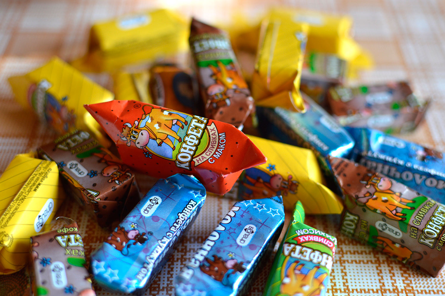 Russian-Candy-Korovka-Конфеты-Коровка.jpg
