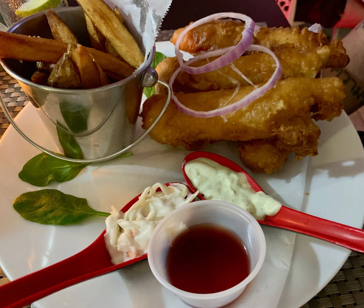 Saint-Martin-Restaurant-Bar-Code-Fish-Chips.jpg