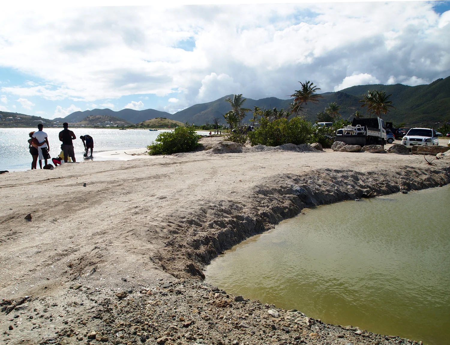Saint-Martin-Le-Galion-beach-salt-pond-beach.jpg