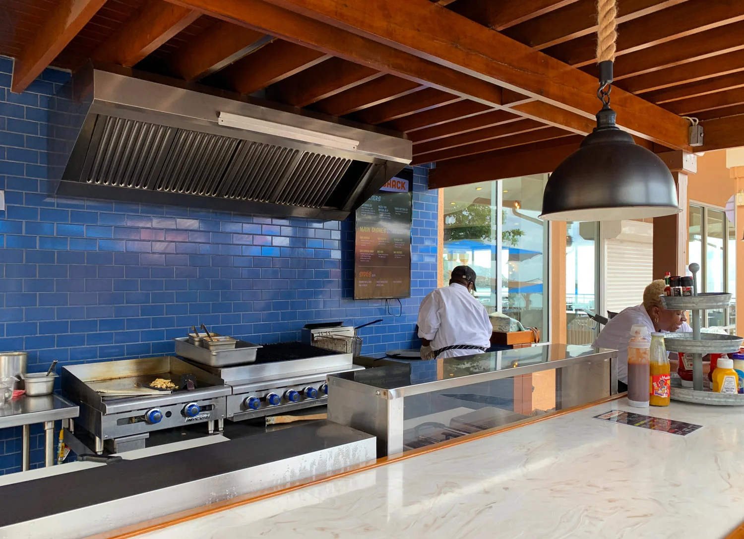 Saint-Martin-Divi-Little-Bay-Beach-Shack-Restaurant.jpg