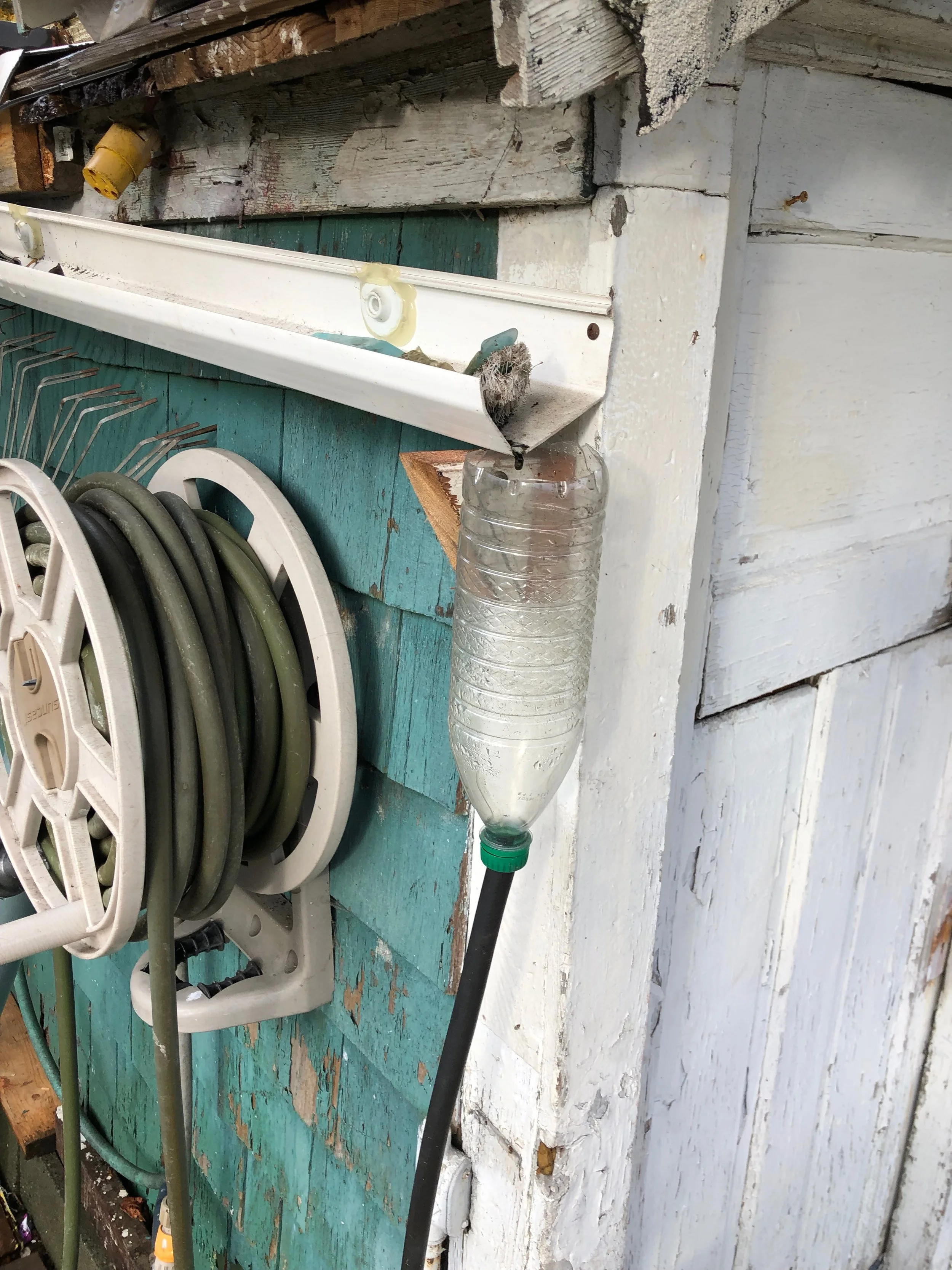 I can’t say that I have ever seen such a gutter & “downspout” system.