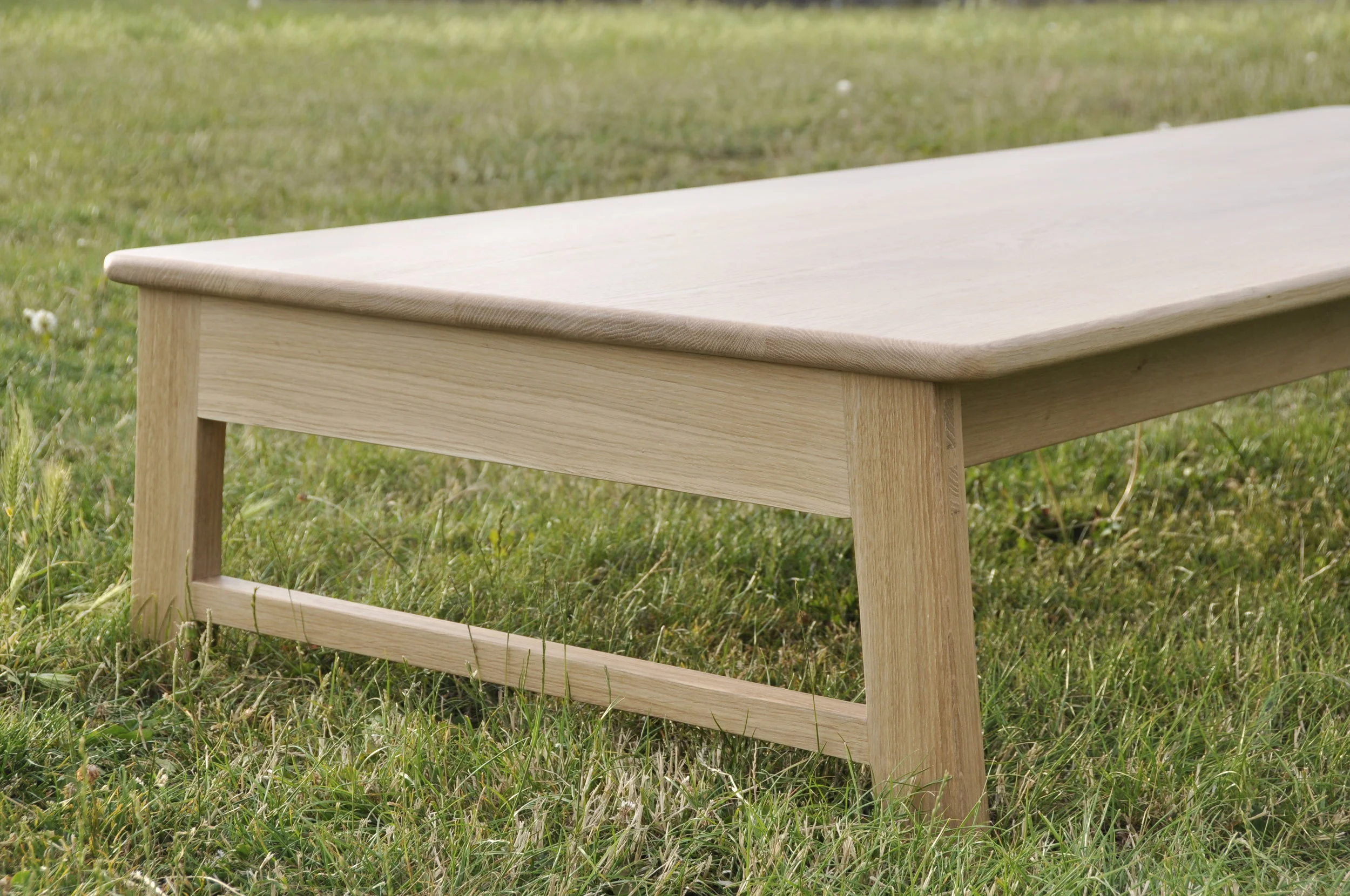 Daybed-Oak-End view2-park.JPG