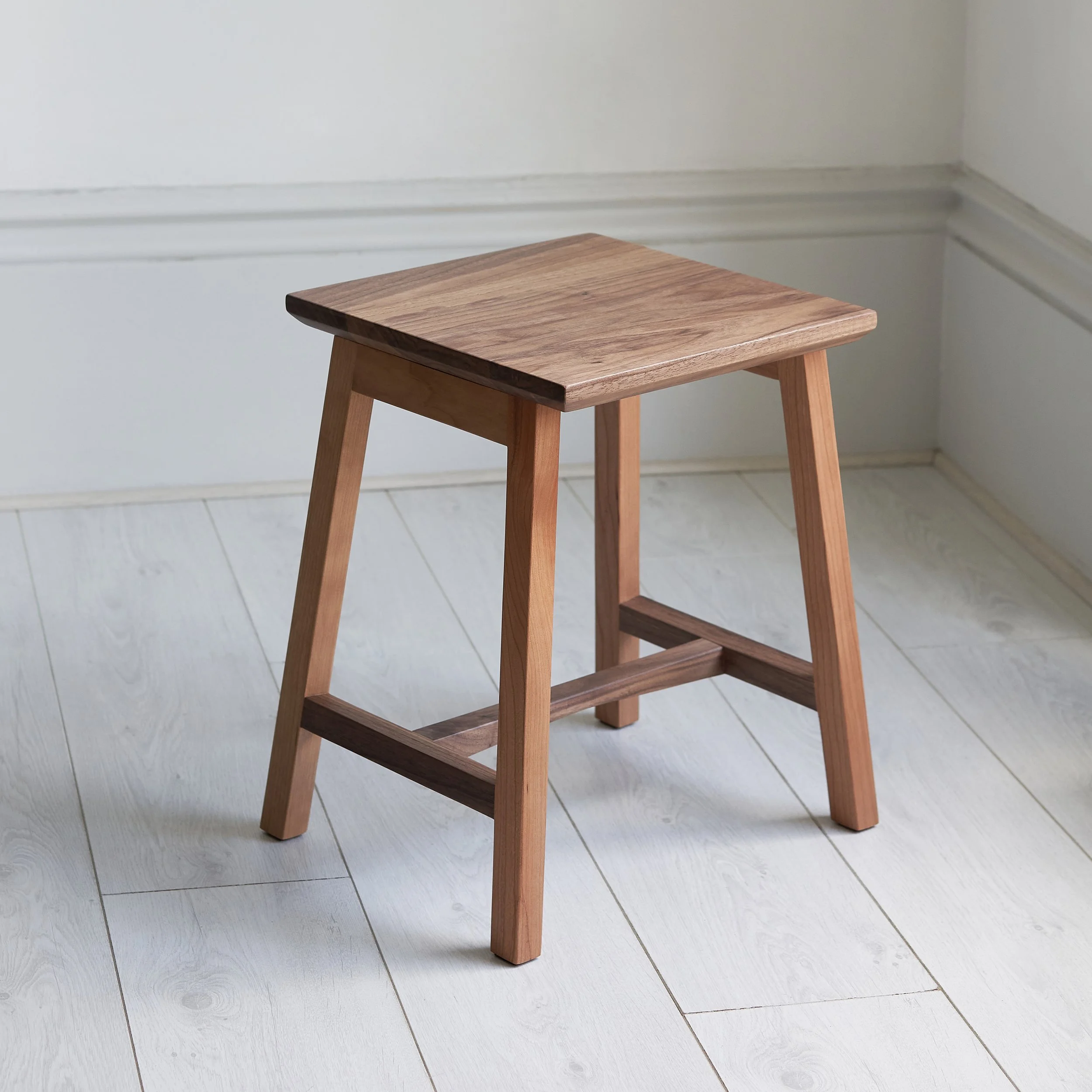 Beuzevalfurniture_6degrees stool_angled 1.jpg