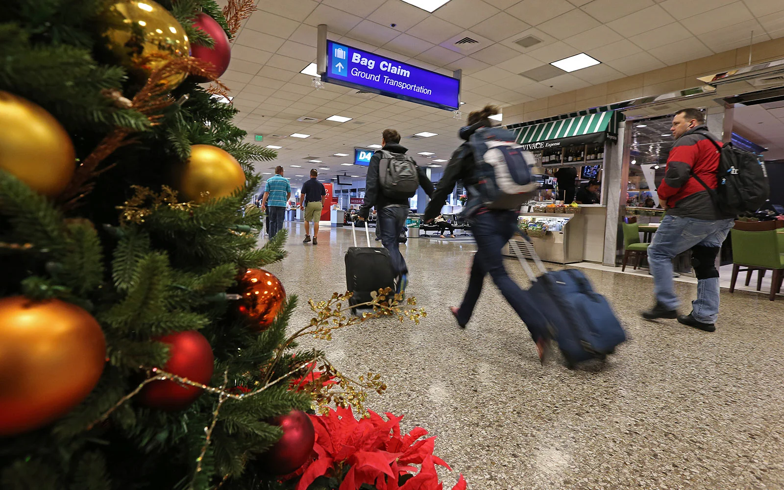 holiday0915-travel.jpg