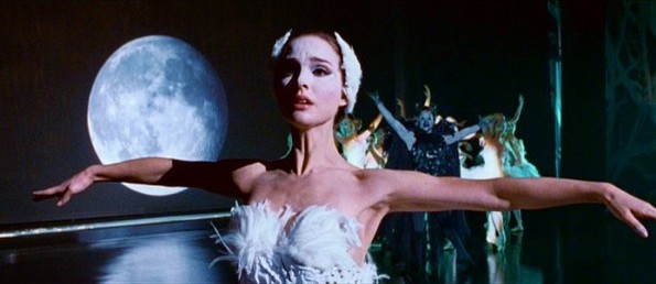 Following lukewarm reception to his Requiem for a Dream and The Wrestler, Darren Aronofsky at last won over the Academy with his horrifying Black Swan .