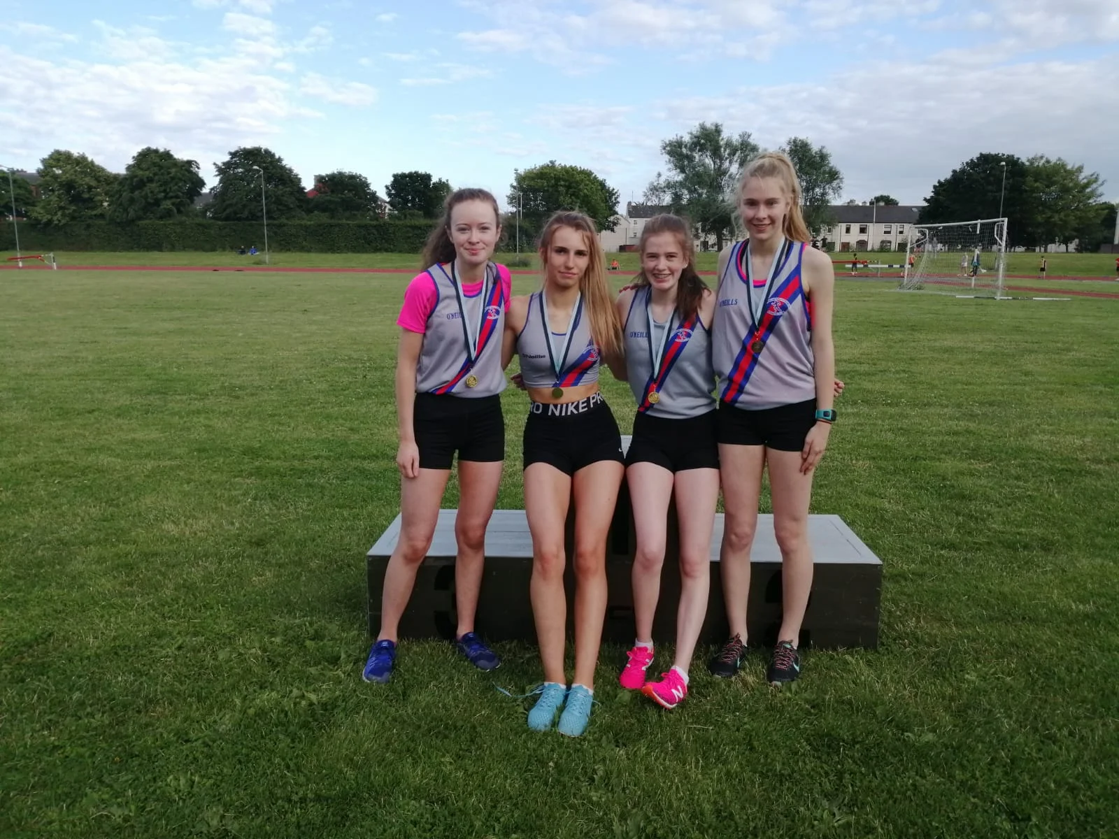 u17girls4x4.jpg