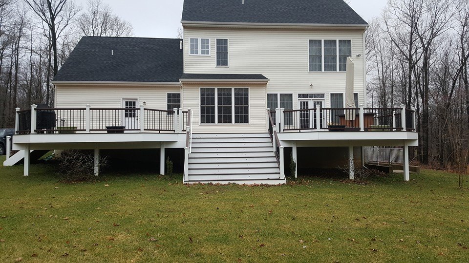 Trex decking with Timbertech Railings and a 11 foot staircase