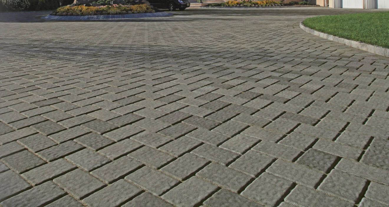 Paver Driveway 4.jpg