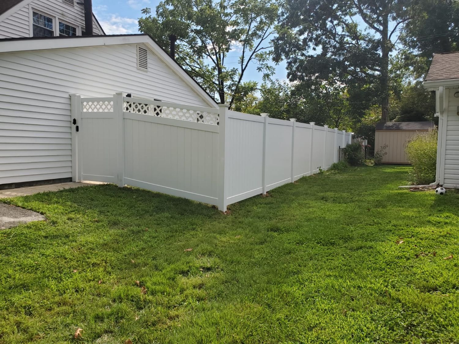 Customizable Pvc Fence π¦ Custom Fence Pictures - Maryland Decking - Decks, Patios, and Fencing