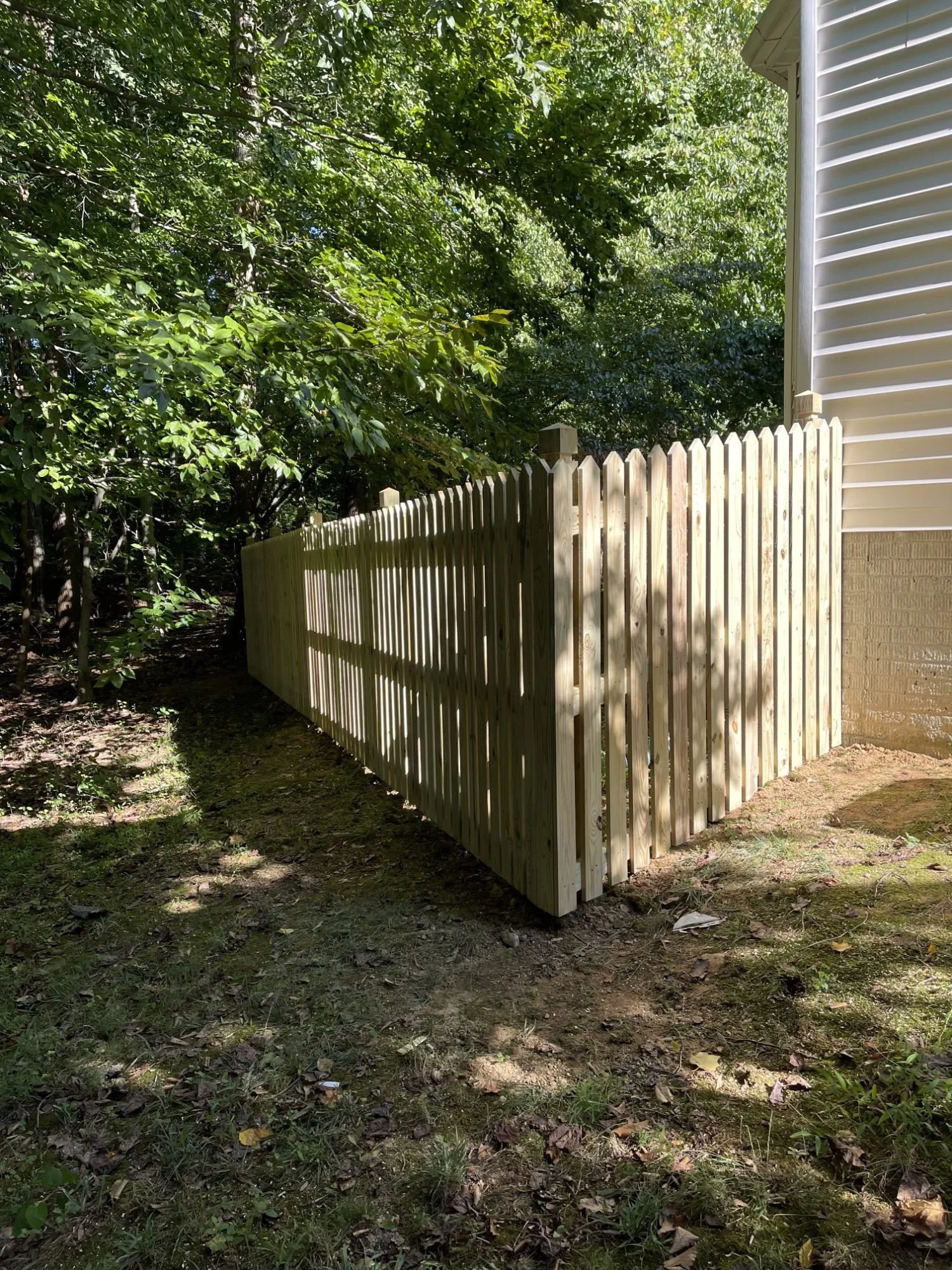 Picket Wood Fence Pictures 🦀 Maryland Decking Decks, Patios, and