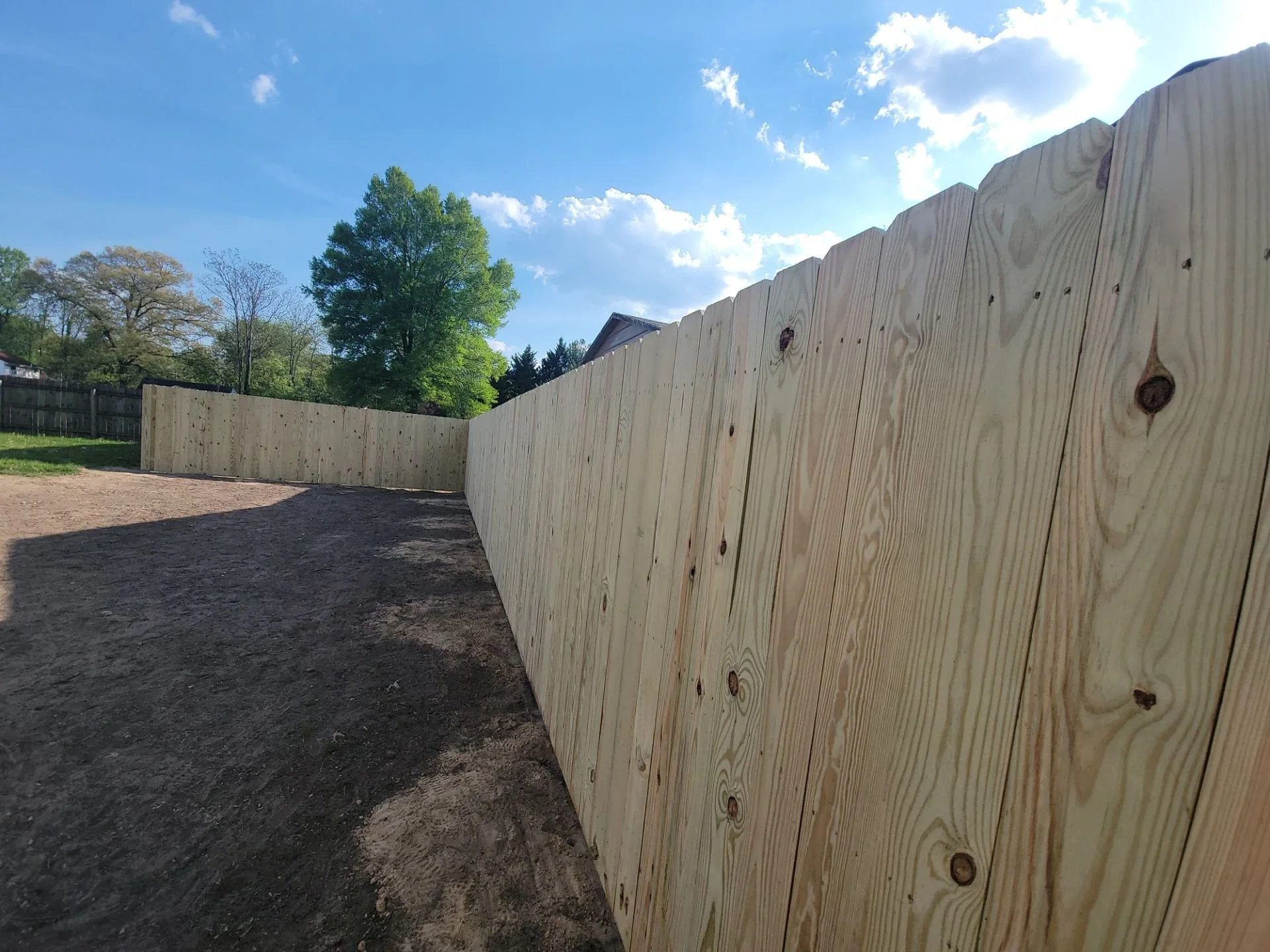 Wood Privacy fence-5-Apr 23 2026 09_14am-q9An.jpg