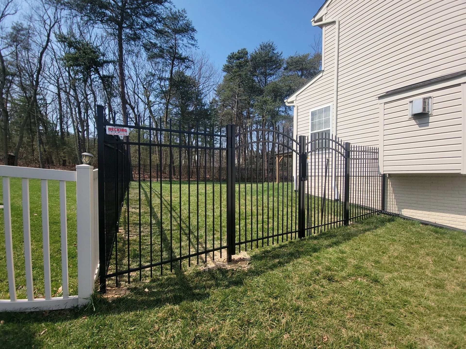 alum fence (w arch gates.jpg