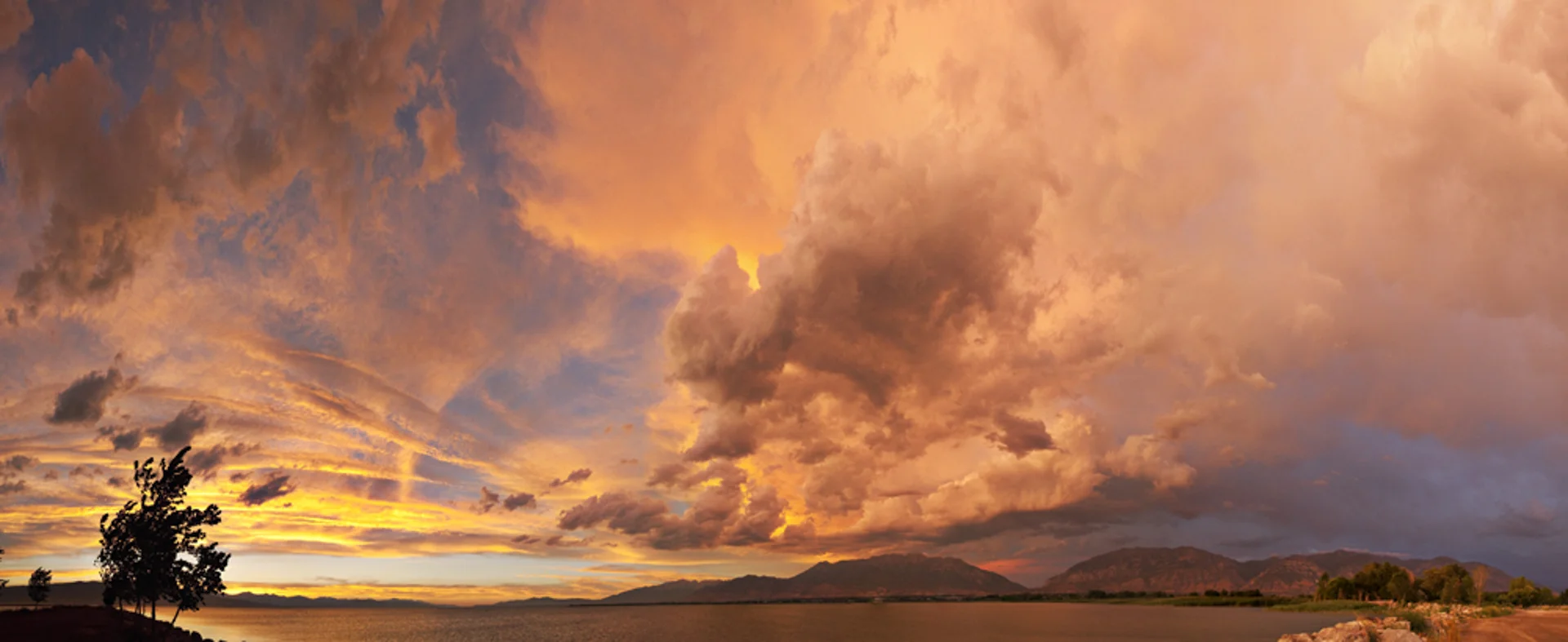UtahlakePanorama_flat_10in.jpg