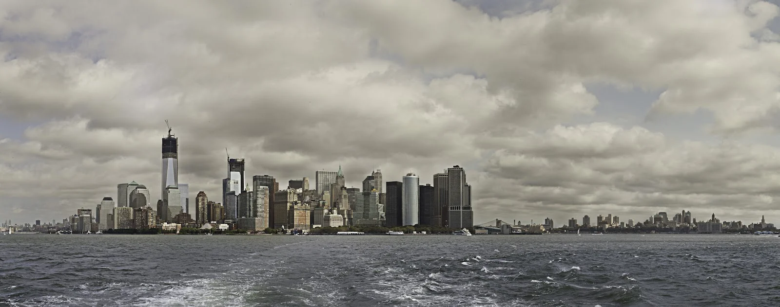 nyc_panarama_crop_18x7.jpg