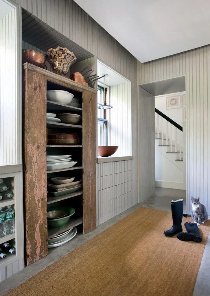 Abby Yozell 08 hallway.jpeg