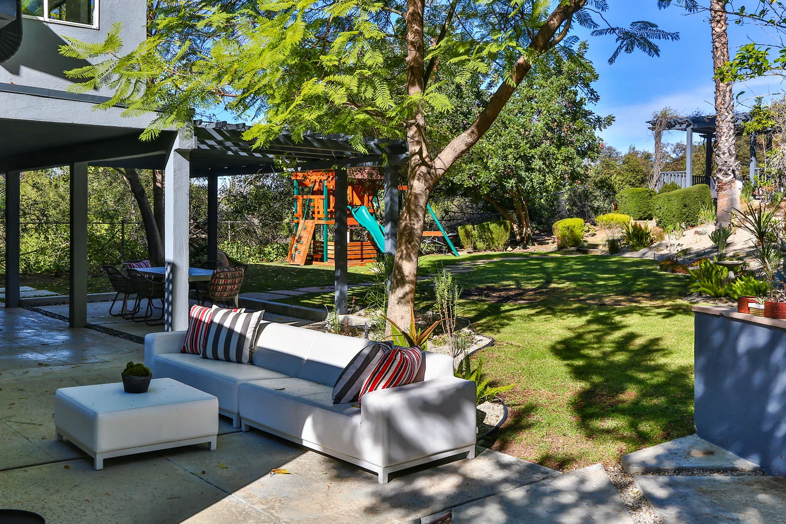 17008Escalon06.jpg