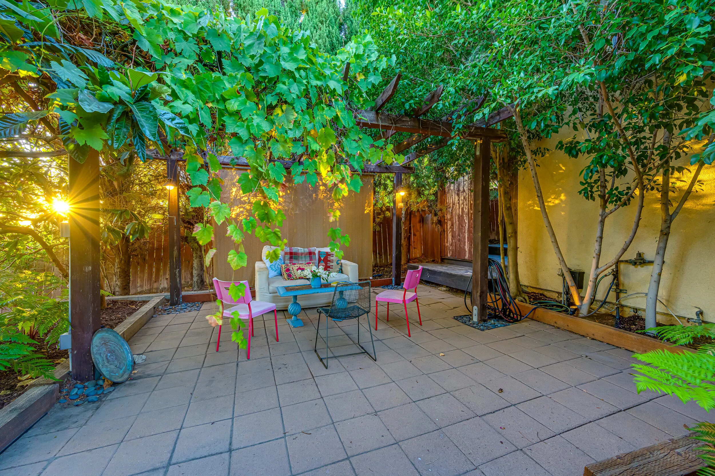 HIGHRES-RH7_8950-EF.jpg
