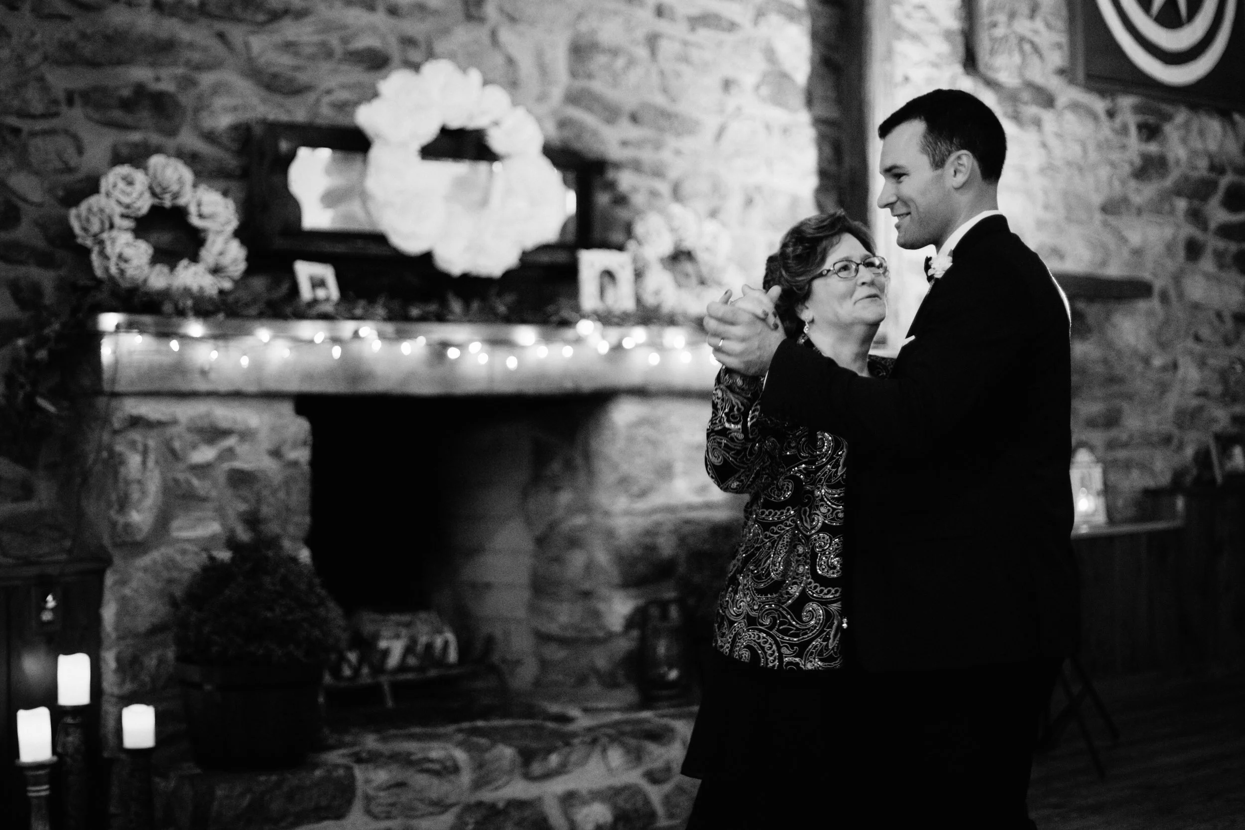Kate Neal Photo-Bally Spring Inn-Bally Spring Inn Wedding-Barn Wedding-581.jpg