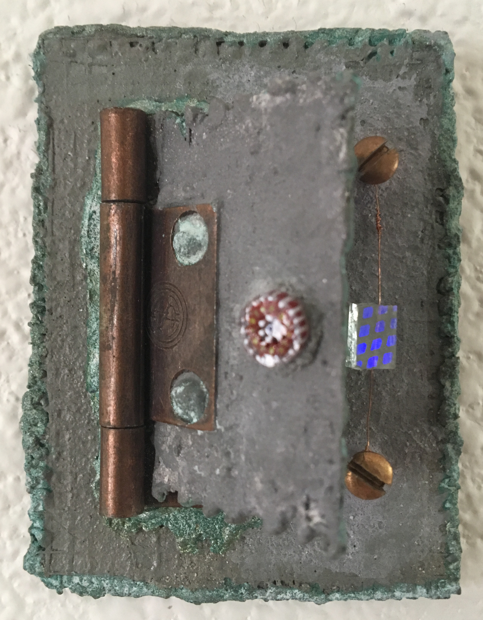  Vintage Newfangled Contraption (closed) 
