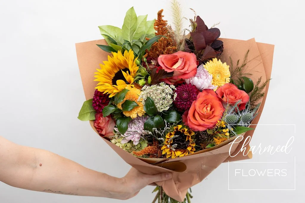 modern fall bouquet