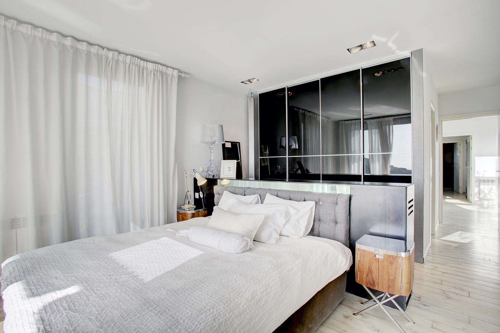 Masterbedroom facing bed.jpg