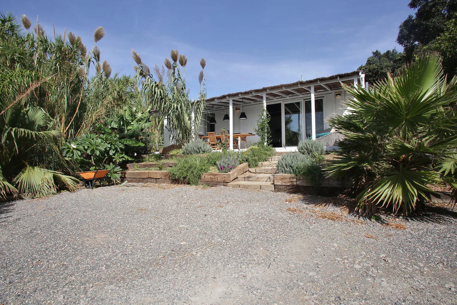 Snug rearview & private driveway