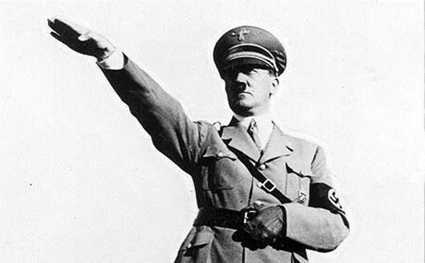 hitler stands with arms outstretched.jpg