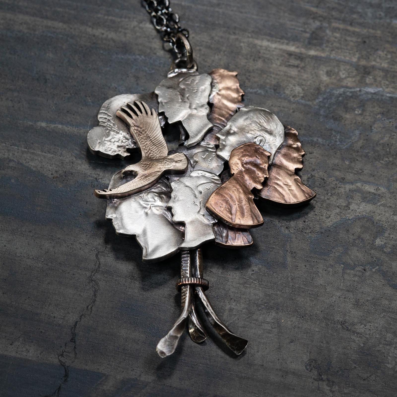 Necklace_US_Collage_3SQ.jpg