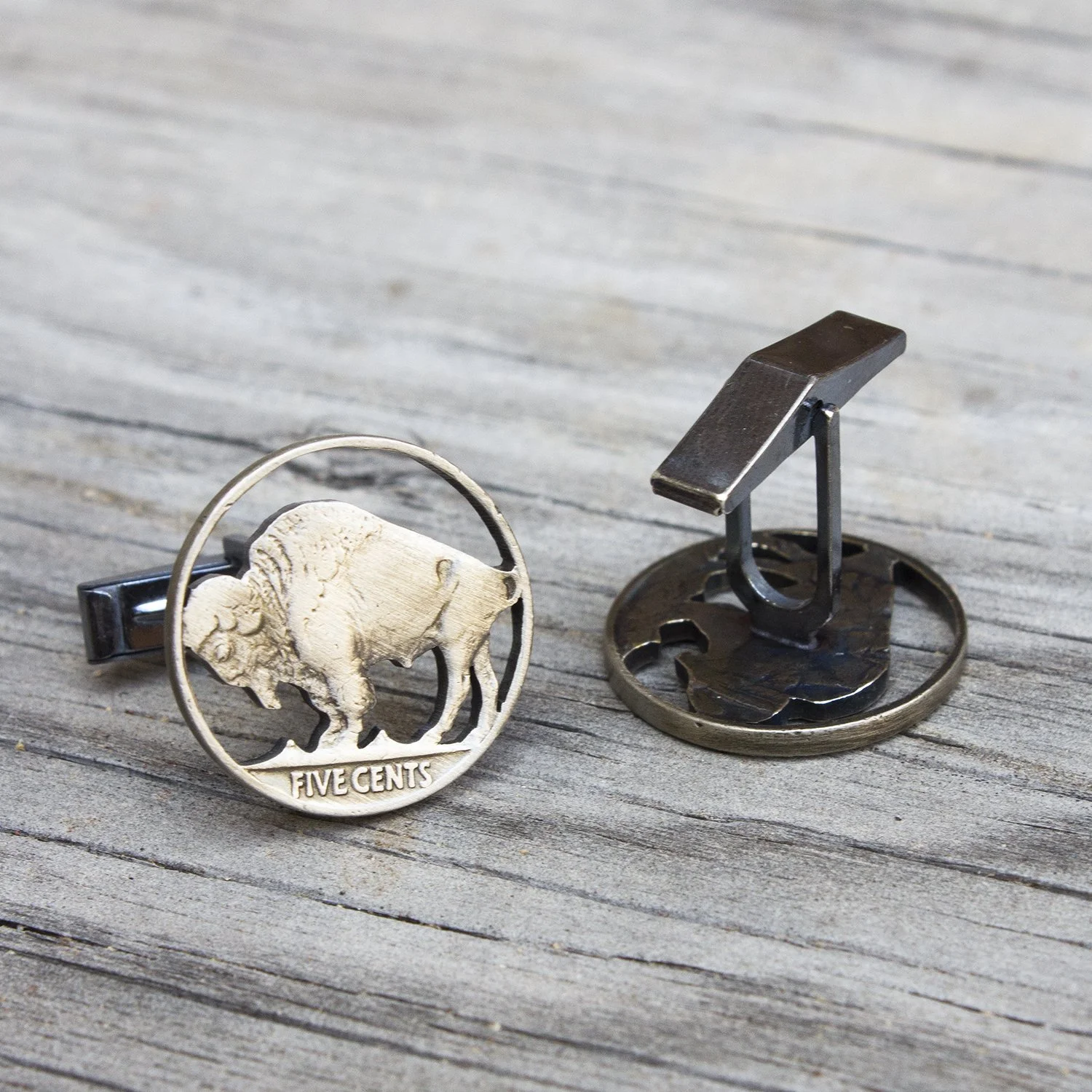 BuffaloCufflinks_Globe_2SQ_1500px.jpg