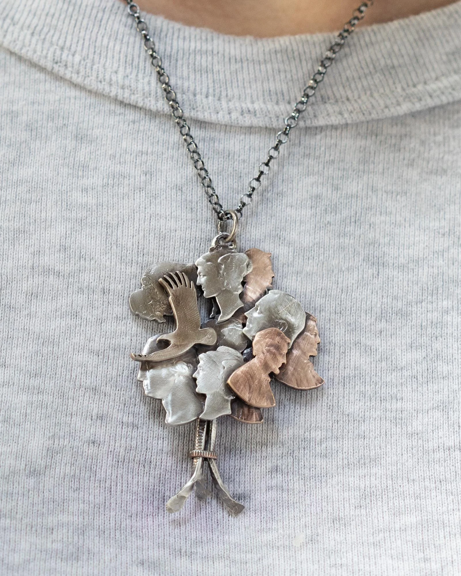 Necklace_US_Collage_9.jpg