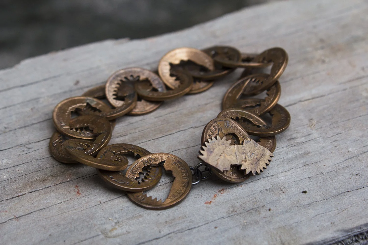 IndianPennyMIABracelet_Globe1_1500px.jpg