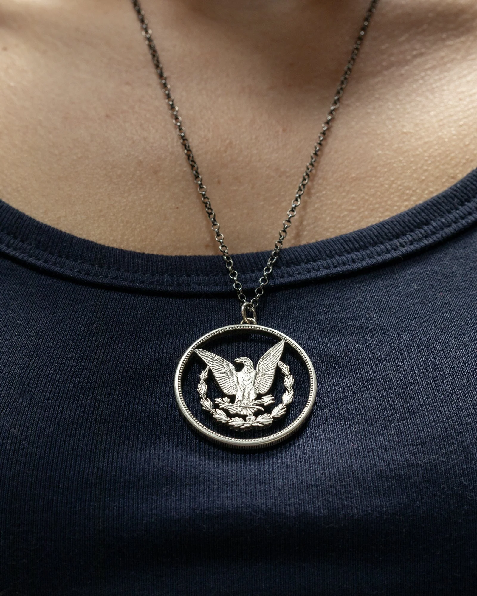 PresidentialSealNecklace_4.jpg