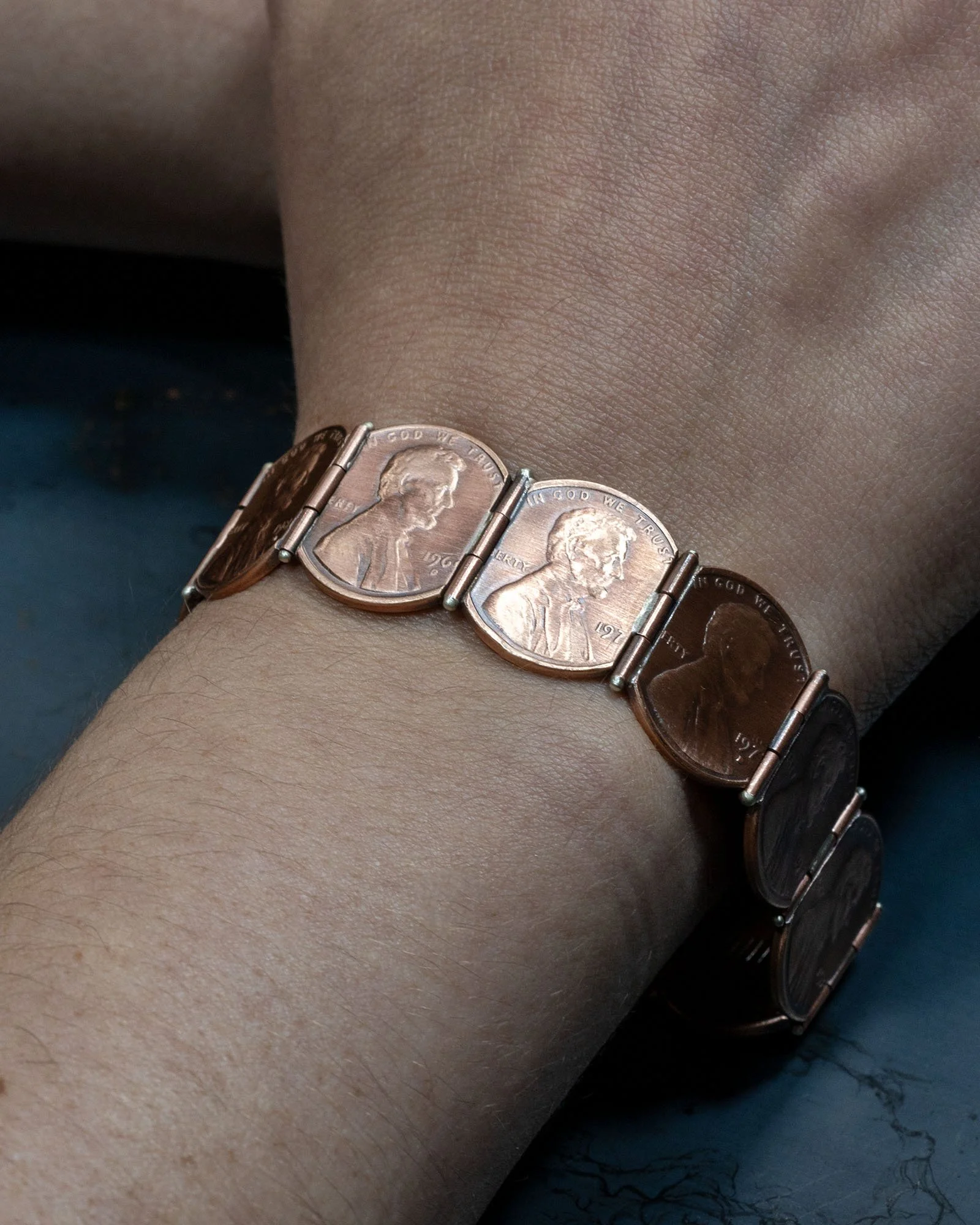 Bracelet_AbeHinged_1.jpg